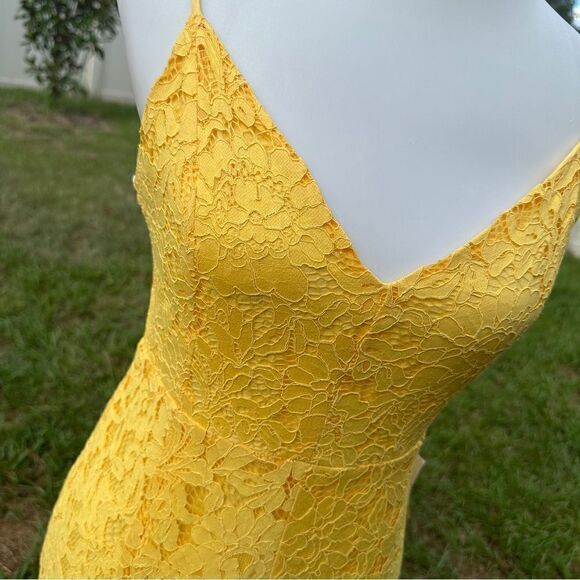 NWT Lulu’s bumble bee yellow one wish lace midi dress formal Sz M - Picture 8 of 10
